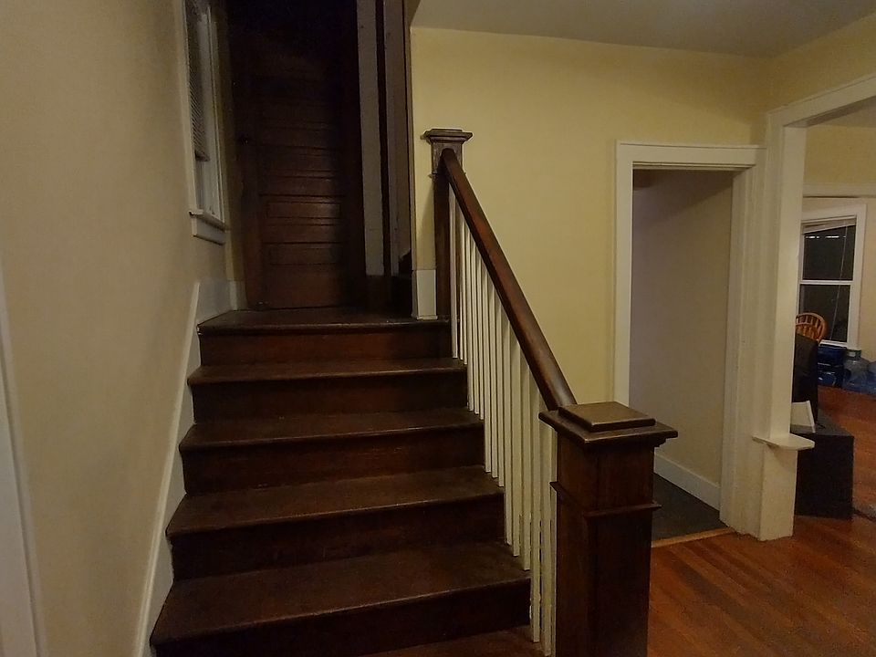 1st image of 145 Eastern Ave NE