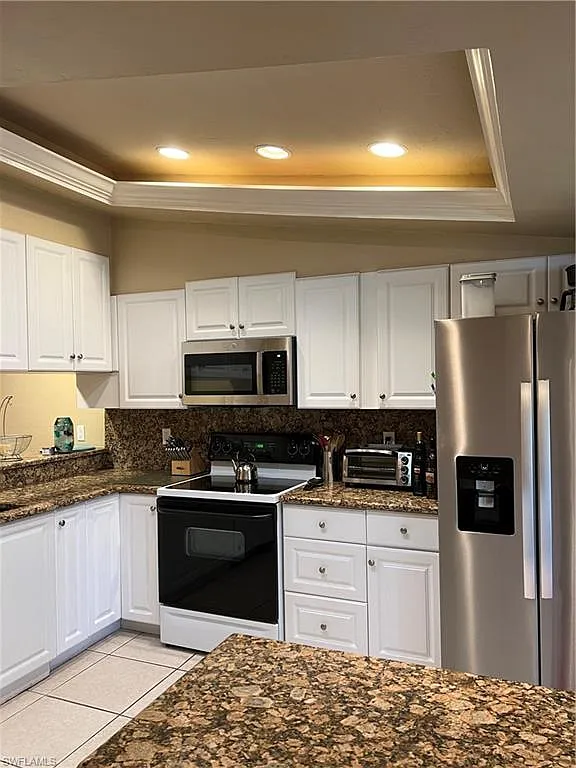 2 bed, 2.0 bath, 1246 sqft, $3,600 — Photo 3