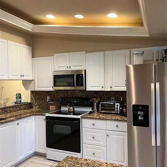 4060 Ice Castle Way #10 — Photo 3