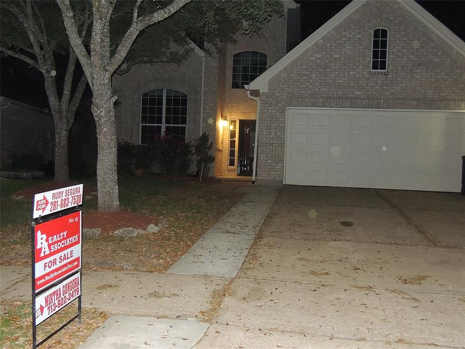 1st image of 8426 Kirksage Dr