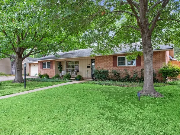 2109 Lake James Dr, Waco, TX 76710