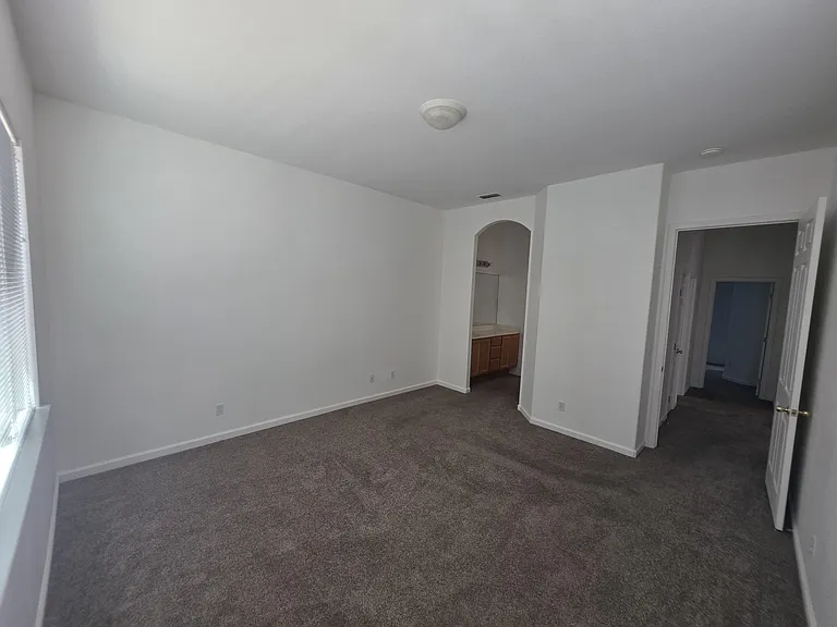 2271 Celtic Dr — Photo 15