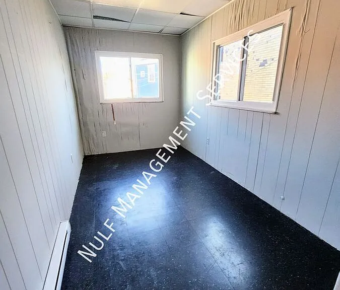 4043 Penn Ave #1 — Photo 2
