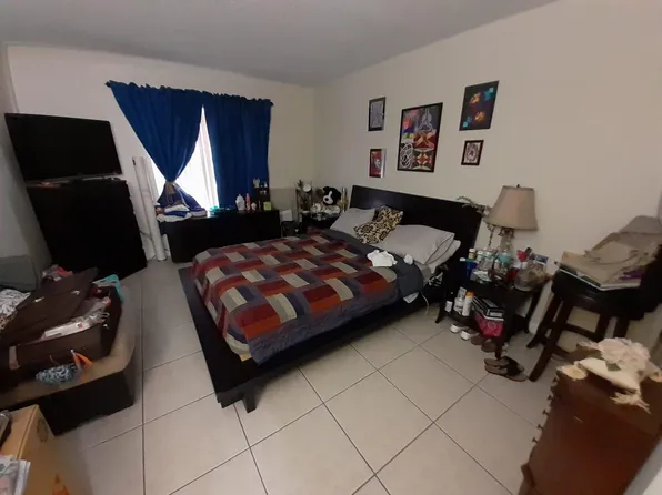 5201 NW 7th St, Miami, FL