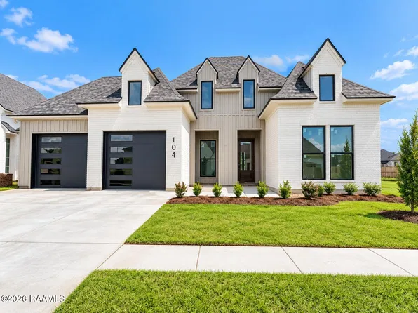104 Sabal Grove Ln, Youngsville, LA 70592