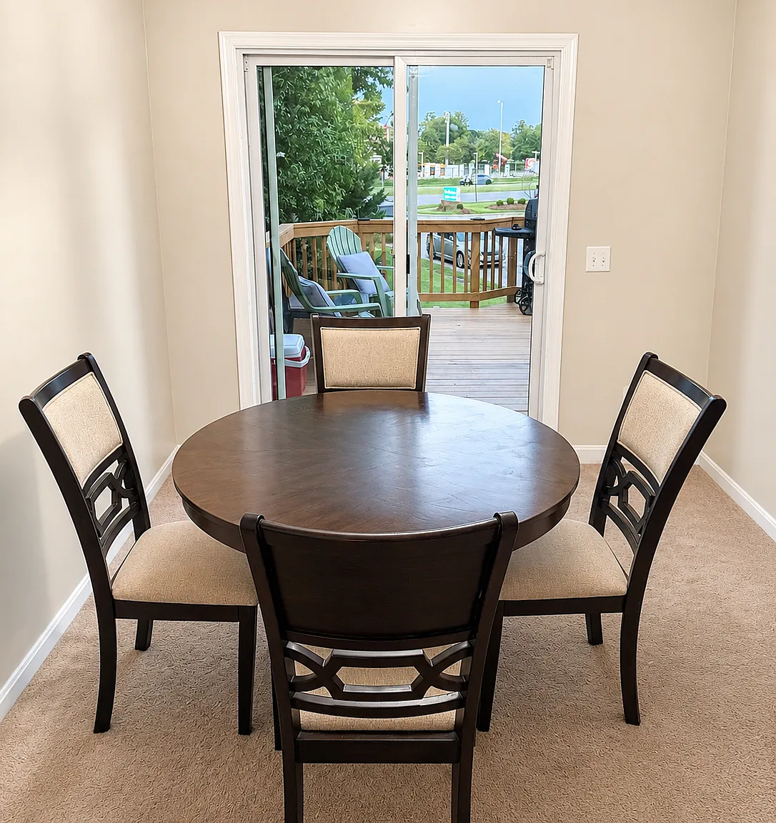 3 bed, 1340 sqft, $1,100 — Photo 4