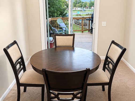 4th image of 3416 Fordington Pl
