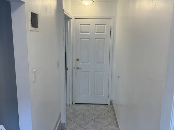 258 Maxwell St, Toronto, ON M3H 5B9