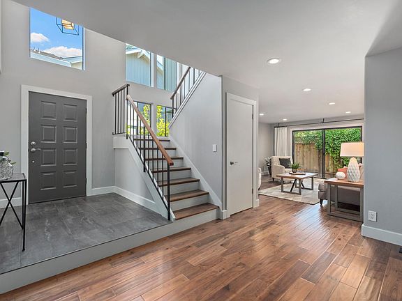 3rd image of 428 W Campbell Ave