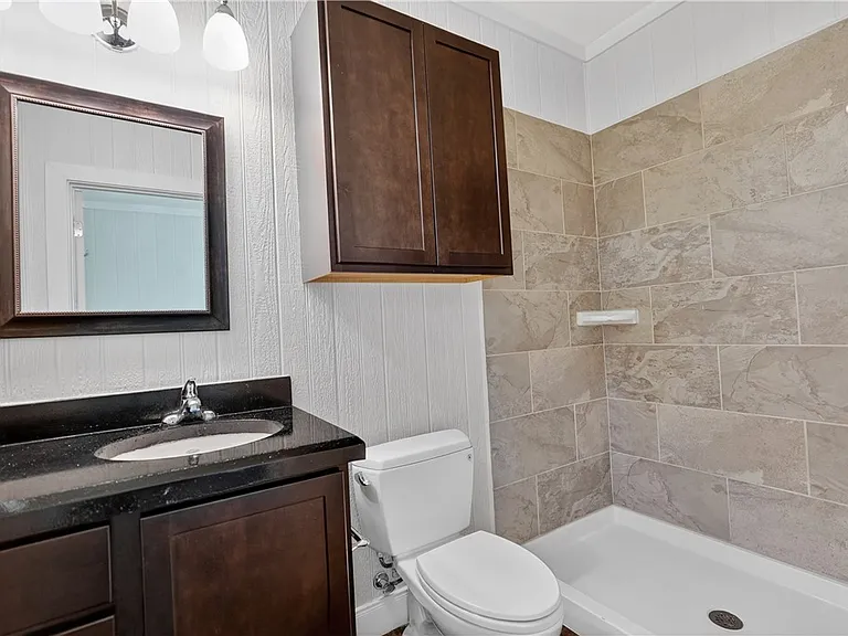 5444 Raymond Stotzer Pkwy — Photo 15