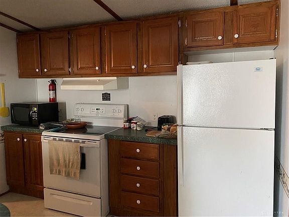 4th image of 1324 Sweitzer St #A-13