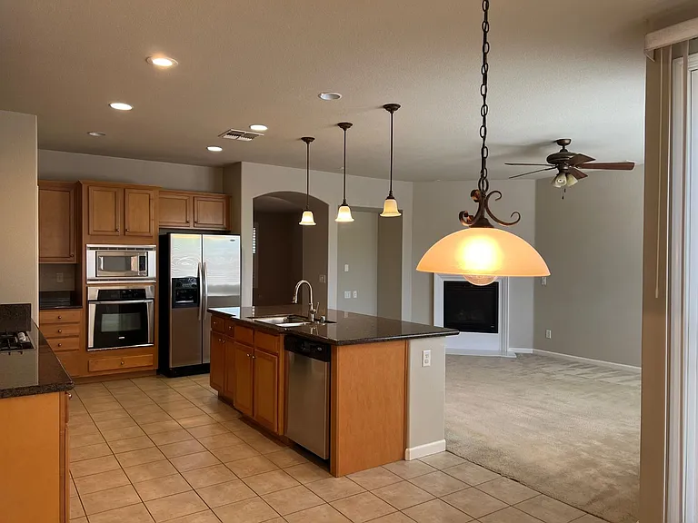 2338 Dunsley Cir — Photo 11