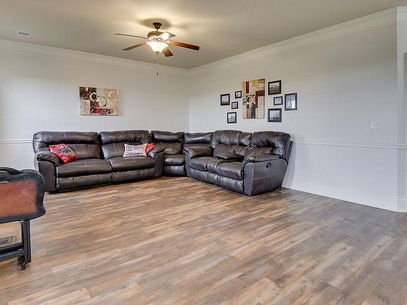 5th image of 2450 Sunflower Dr