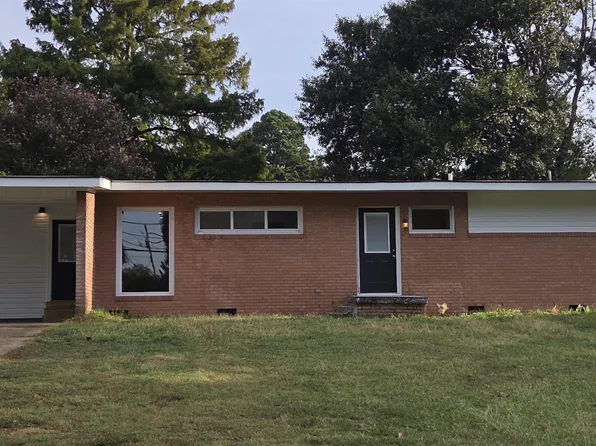 1920 Walnut St, Arkadelphia, AR 71923