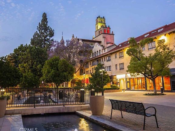 4th image of 1762 Park Place Ln