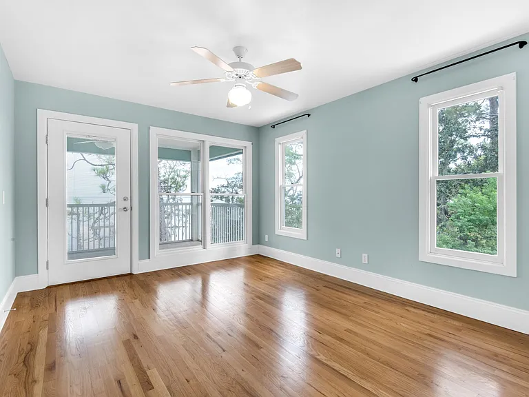 279 Joy Ln — Photo 34