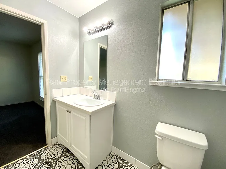 4619 E Indianapolis Ave — Photo 33