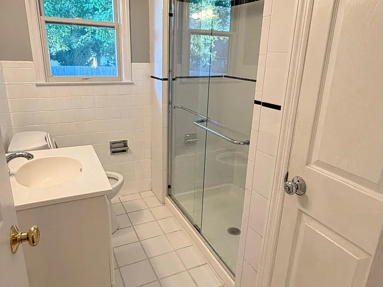 51 Macon Dr — Photo 24