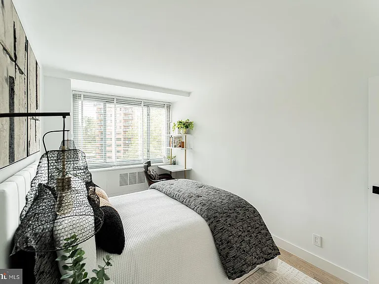 4200 Cathedral Ave NW #1005 — Photo 45