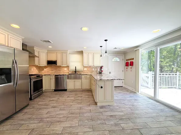 23A Hillcrest Rd #A, Warren, NJ 07059