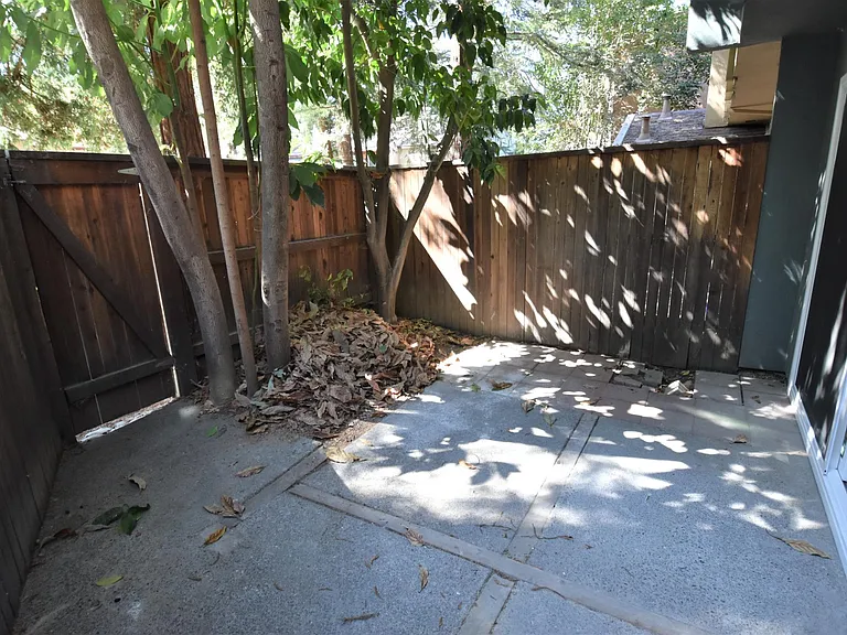 2148 Bella Casa St — Photo 27