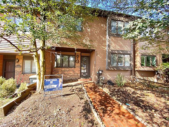 2nd image of 5449 Pinehurst Dr