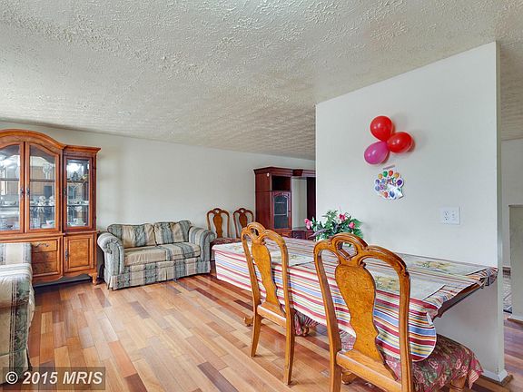 5th image of 102 Plaza St NE