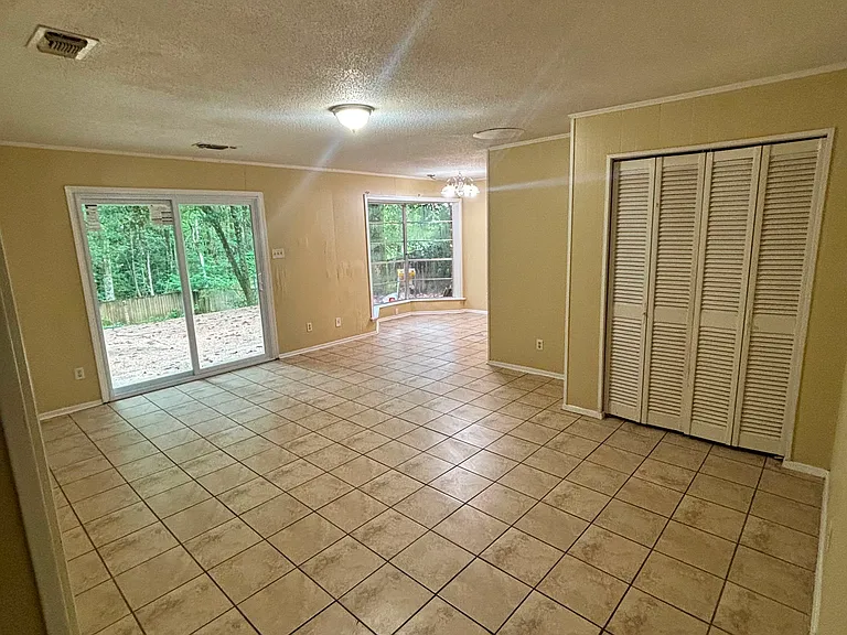 4609 Dogwood Dr S — Photo 17