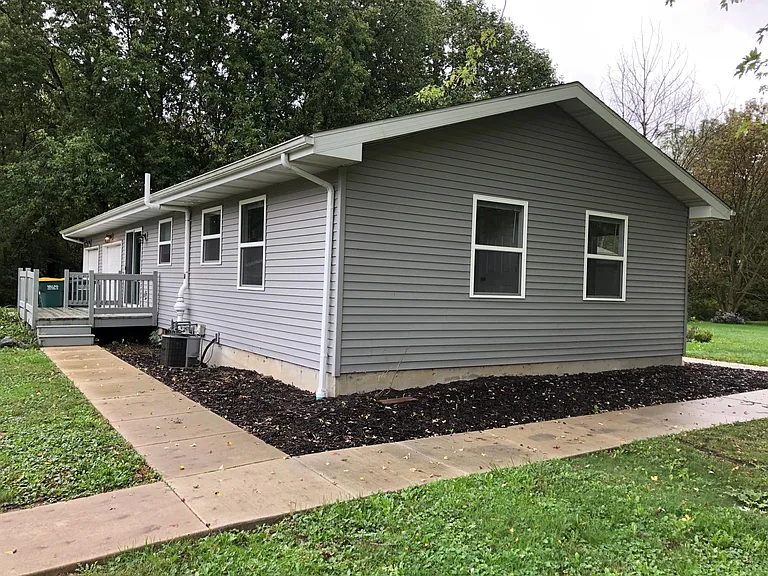 3908 Silhavy Rd — Photo 10