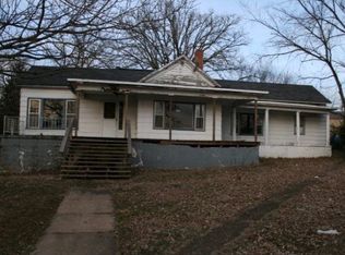 109 W 3rd St, Willow Springs, MO 65793