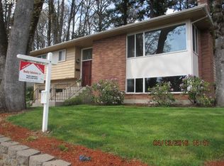 11325 SW Ridgecrest Dr, Beaverton, OR 97008