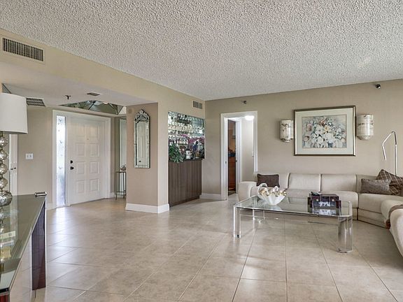 4th image of 5257 Fountains Dr S APT 204