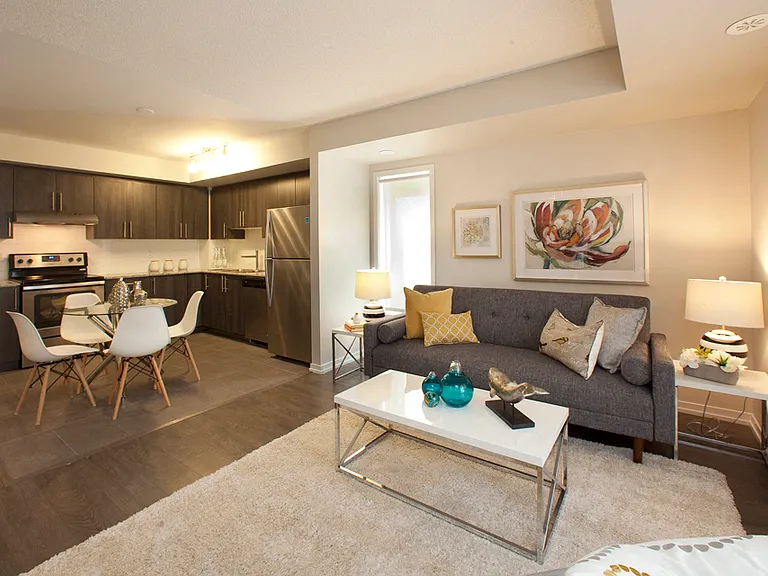 35 Valley Woods Rd #104 — Photo 2
