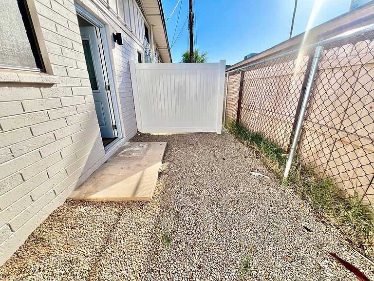 Villas on Holly — Photo 21