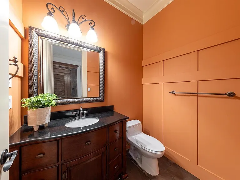 2080 136th St — Photo 40