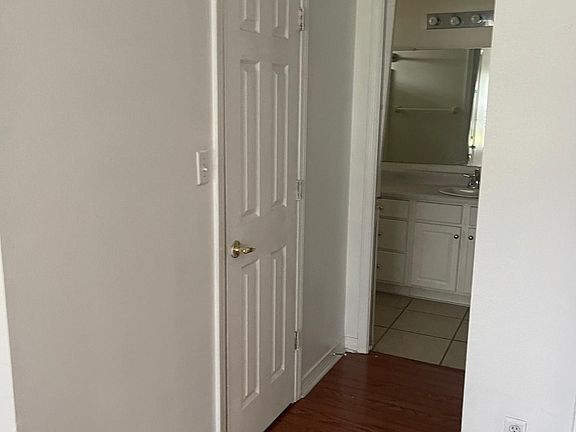 4th image of 3551 Morningtide Dr