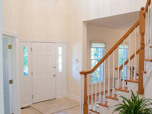 3rd image of 30 McGuiness Ln