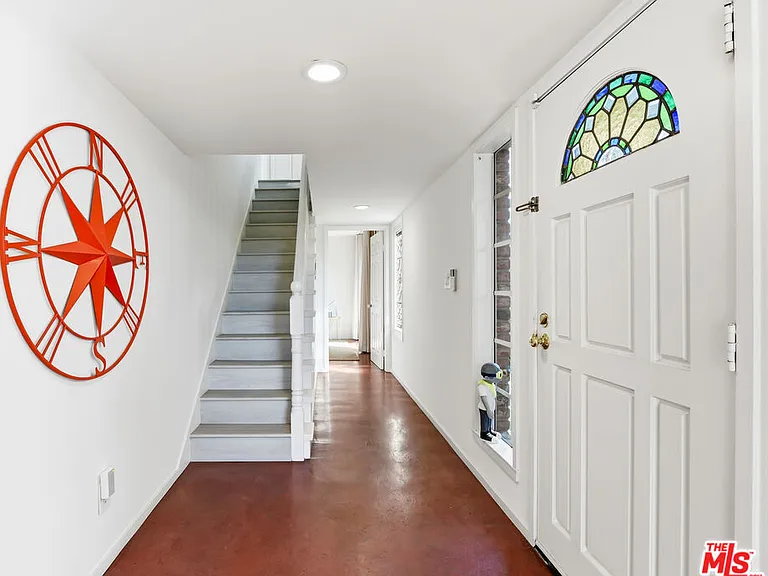 469 Sherman Ave — Photo 11