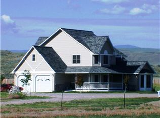 24 Valley Springs Dr, Lander, WY 82520