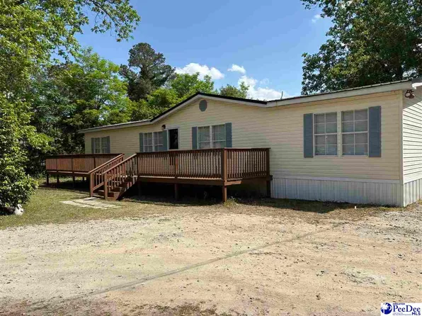 1049 E Carolina Ave, Hartsville, SC 29550