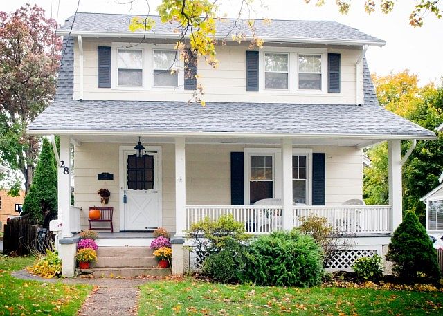 1st image of 28 Hill St