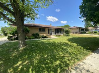 5231 Millbank Rd, Greendale, WI 53129