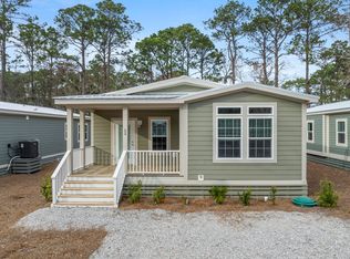 52 S 4th St, Santa Rosa Beach, FL 32459