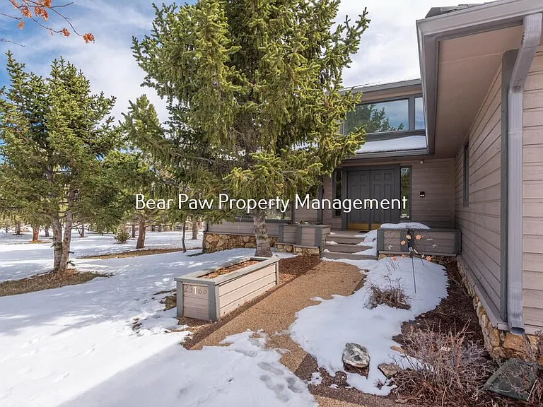 23768 Shooting Star Dr — Photo 1