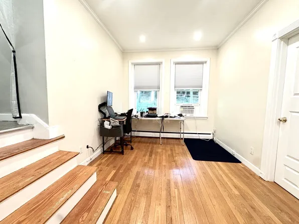 15-17 University Rd Unit 22, Brookline, MA 02445