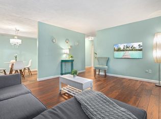 272 Albion St APT 2, Wakefield, MA 01880