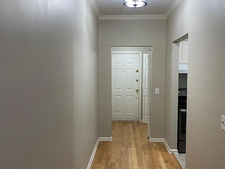 Real hardwood flooring (not cheap laminated flooring).
