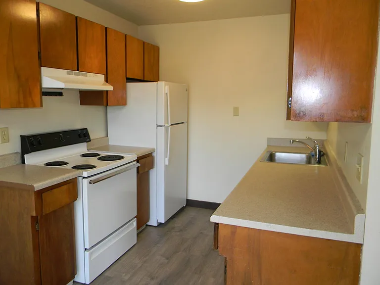 8322 N Edison St — Photo 5