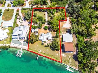 126 Circuit Rd, Nokomis, FL 34275