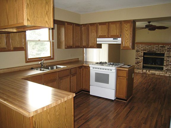 Kitchen/family room